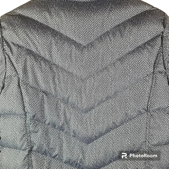 Lands' End black and grey Chevron puffer coat - Picture 4 of 11